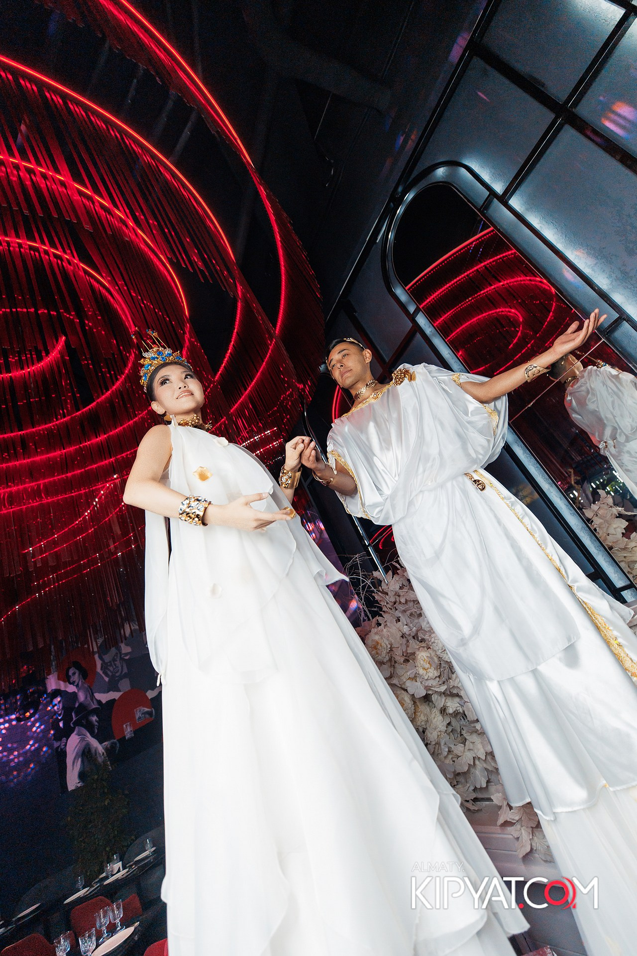 Friends bar & terrace. КИПЯТКОМ АЛМАТЫ!