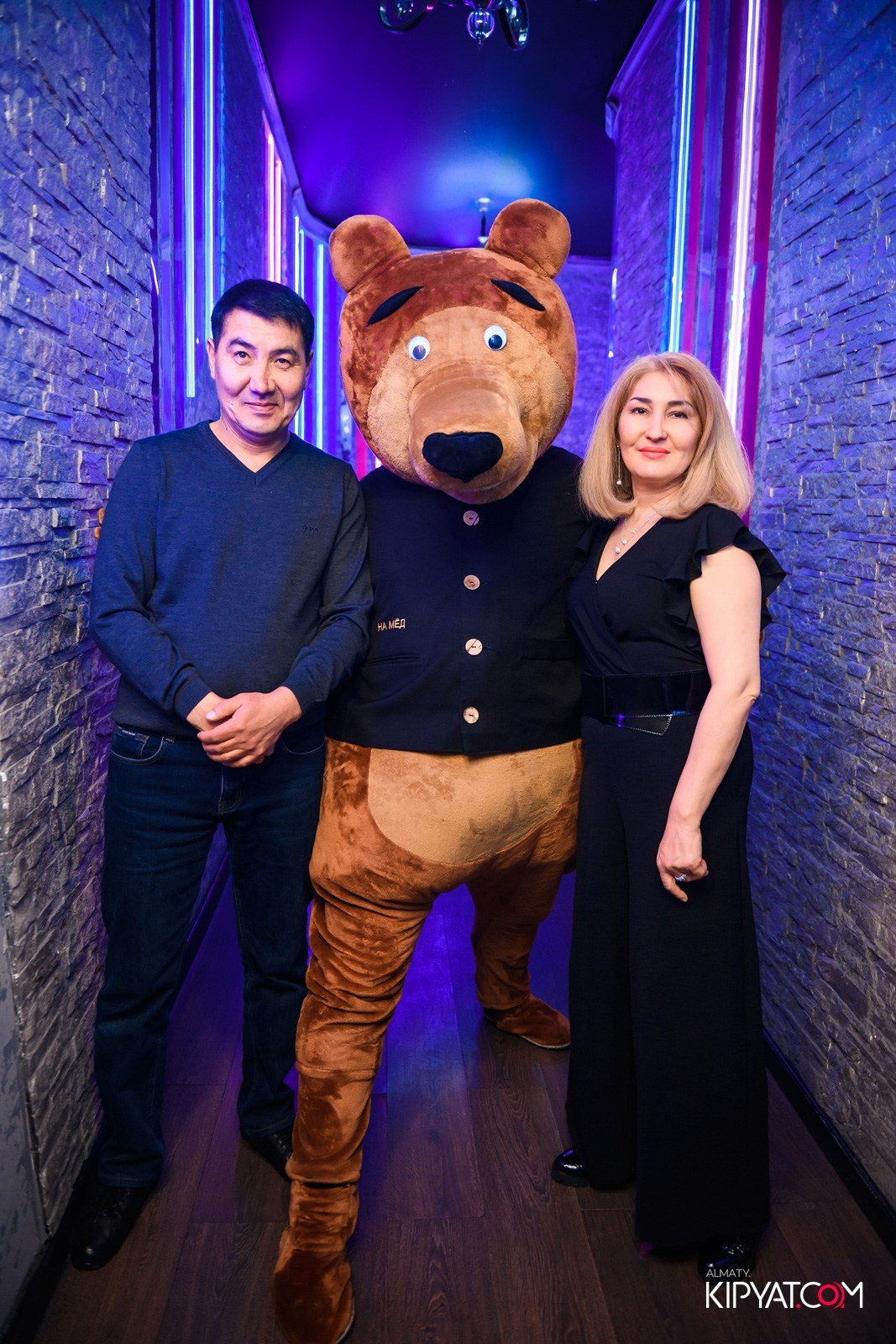 УХО И МЕДВЕДЬ НА ГАГАРИНА. КИПЯТКОМ АЛМАТЫ!