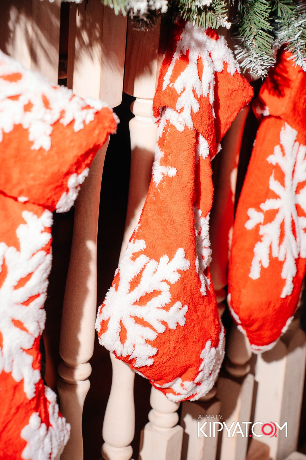 ГРУЗИНСКИЙ ДВОР НА КАБАНБАЙ БАТЫРА. КИПЯТКОМ АЛМАТЫ!