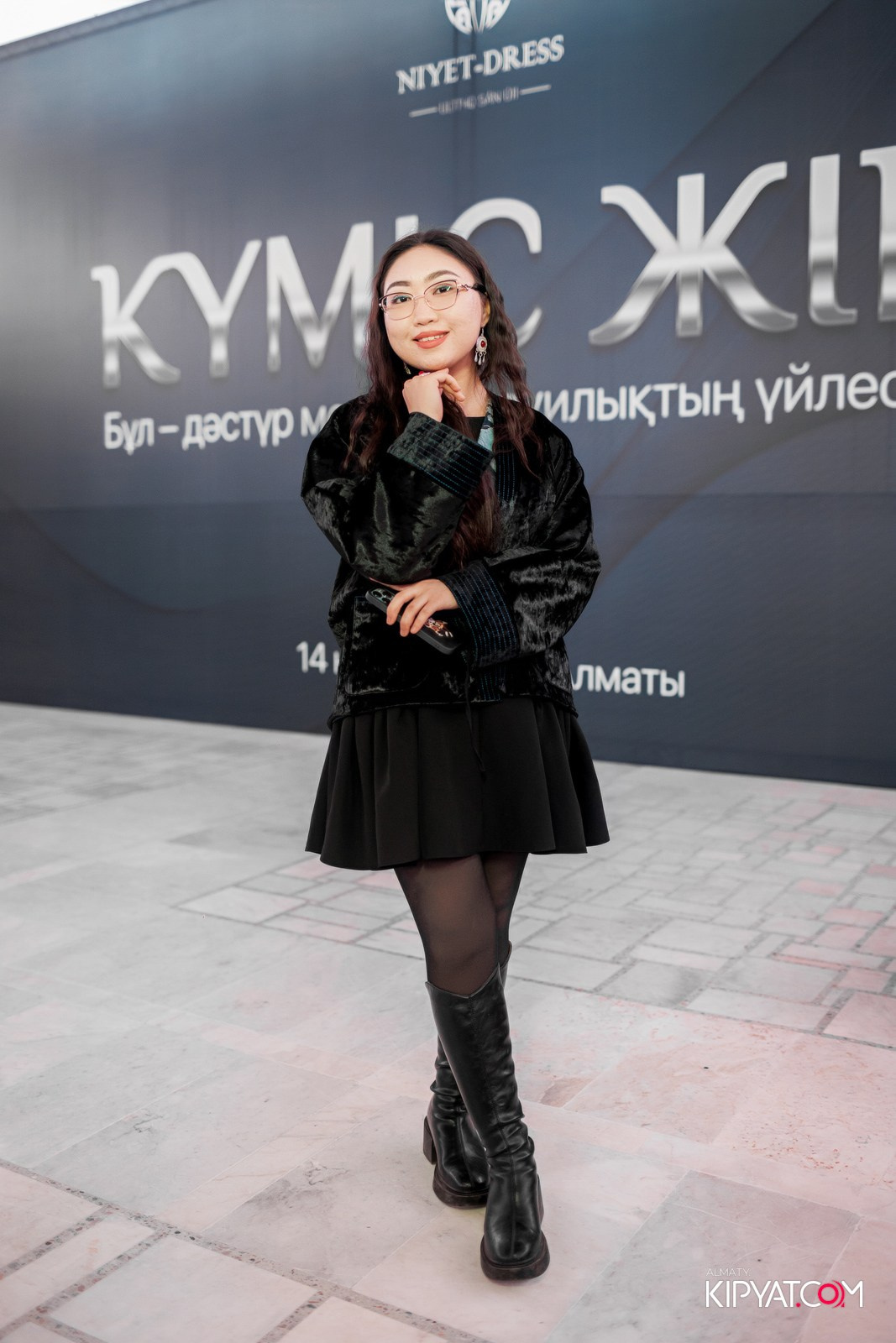 FASHION ПОКАЗ, КАЗАХСКОЙ НАЦИОНАЛЬНОЙ ОДЕЖДЫ. КИПЯТКОМ АЛМАТЫ!