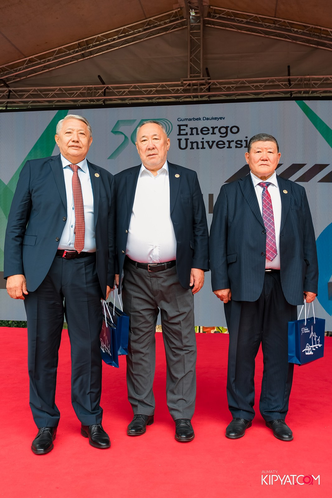 50 ЛЕТ — АЛМАТИНСКИЙ УНИВЕРСИТЕТ ЭНЕРГЕТИКИ И СВЯЗИ. КИПЯТКОМ АЛМАТЫ!