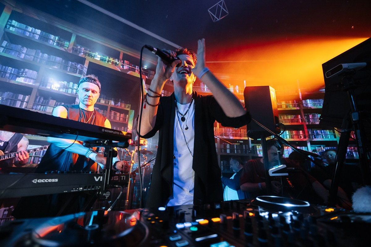 Концерт Volen Sentir в клубе «COMMUNITY». Фотограф Москва