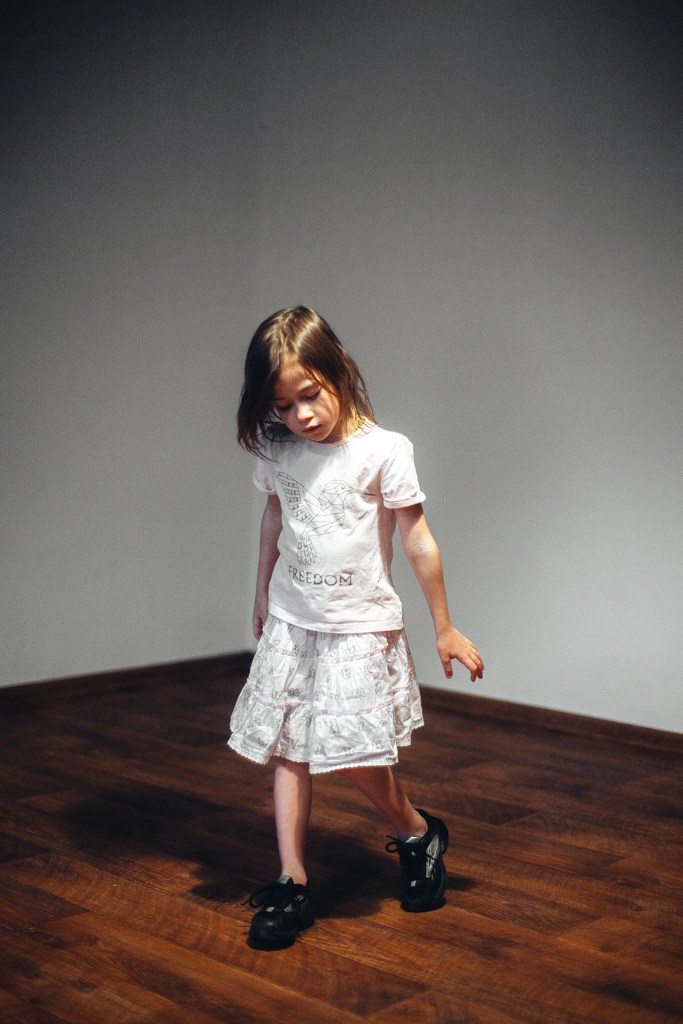 Дочка в студии. Фотограф Денис Денисов