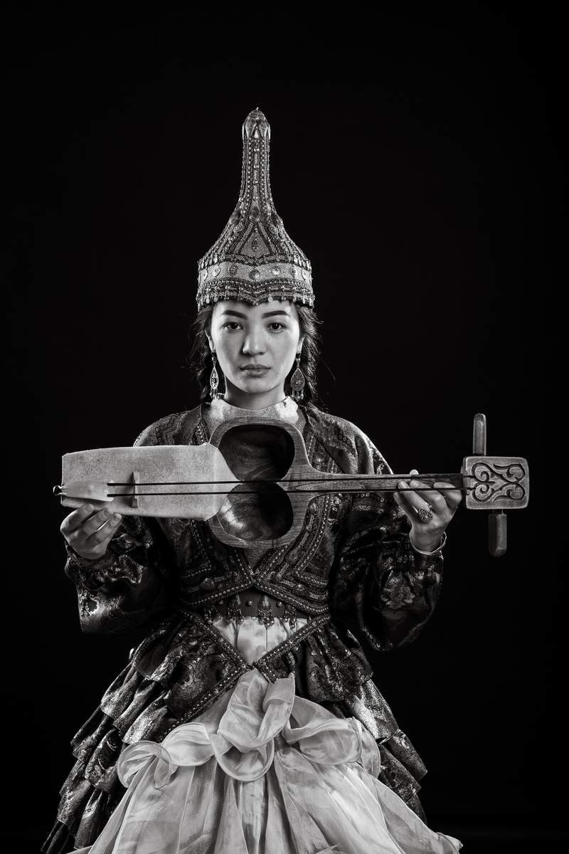 Женский портрет. BWstudio — фотостудия черно-белой фотографии Алматы. Фотограф Алматы. Фотостудия Алматы