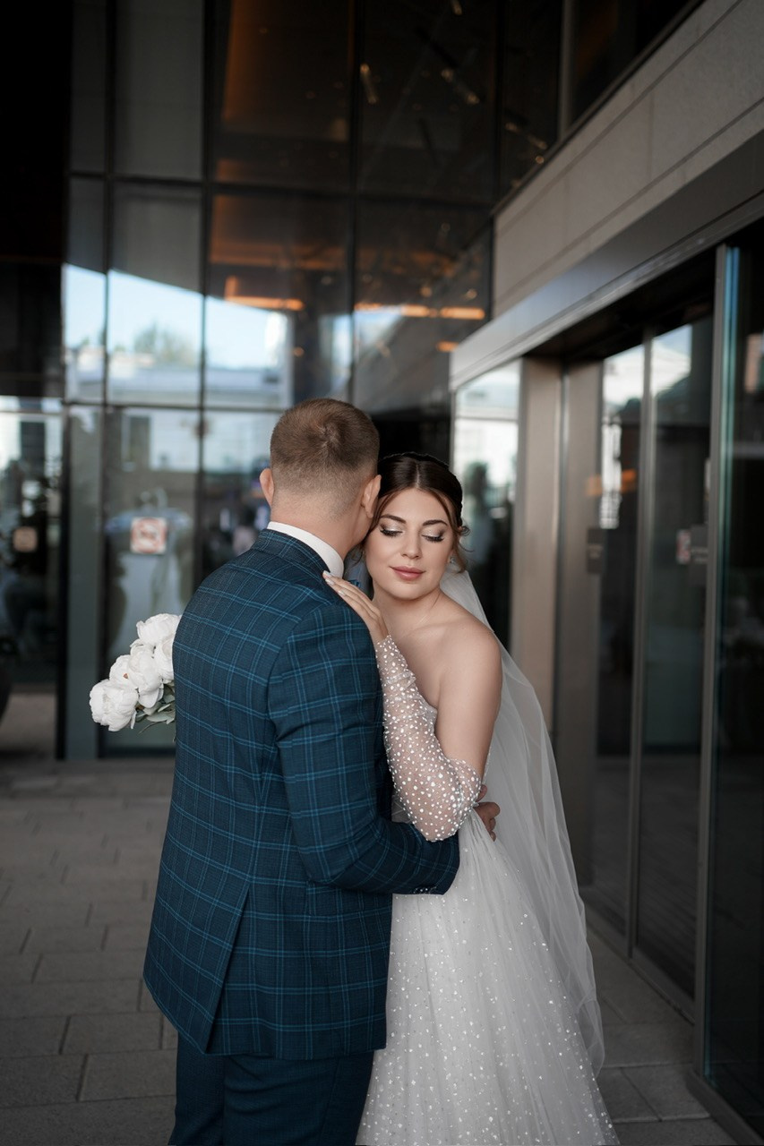 Свадебная фотосессия в отеле Хаятт. Фотограф Ростов-на-Дону Алёна Чёботова. Свадебный фотограф в Ростове-на-Дону. Таинство Крещения и Венчания, семейные фотосессии. Алёна Чёботова