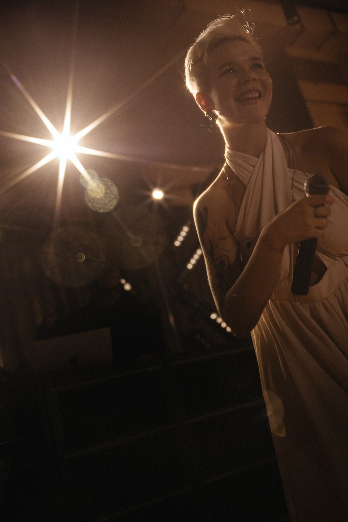 Фотограф на свадебную вечеринку Москва. VERSLIBRE | Свадебный и репортажный фотограф в Санкт-Петербурге, Москве, и Поволжье