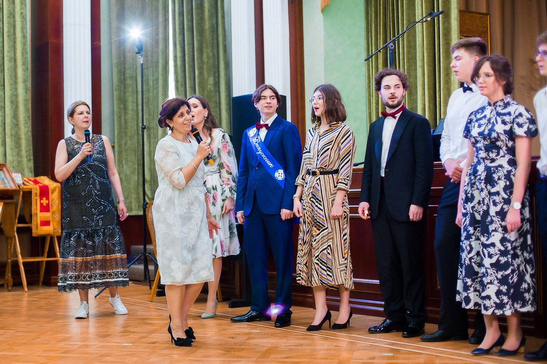 Выпускной в гимназии «Василиада». Репортажный фотограф Борис Геер