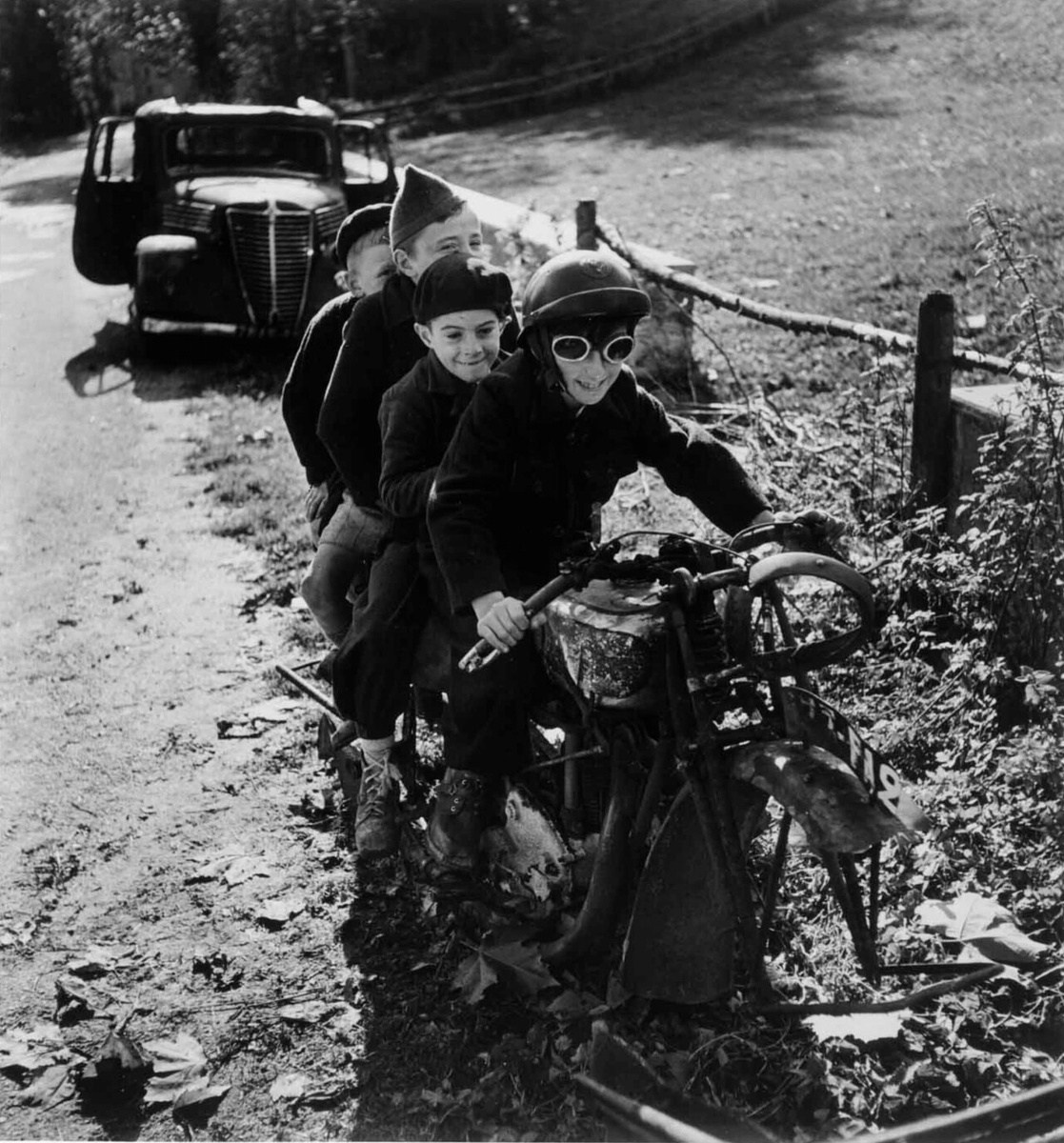 Фотографы, изменившие мир: Роберт Каппа. Фотограф Антон Швец — Монохромная реальность