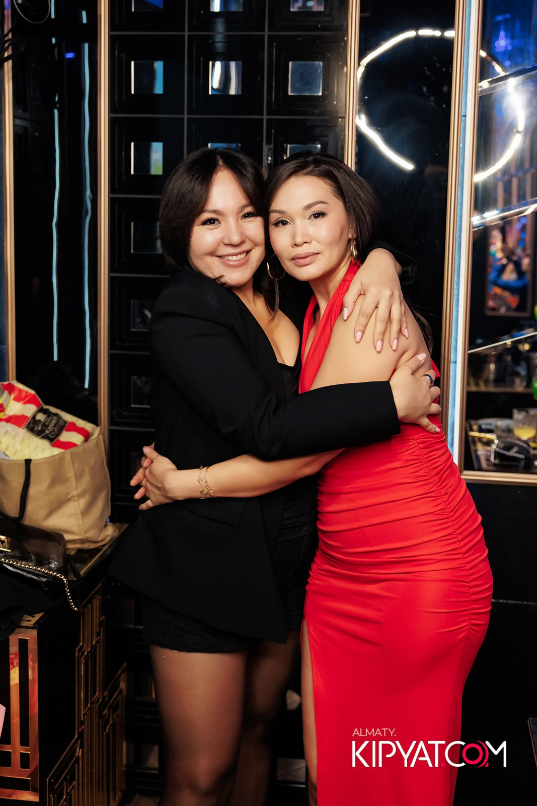 ЗАЯ, НА БИС. КИПЯТКОМ АЛМАТЫ!