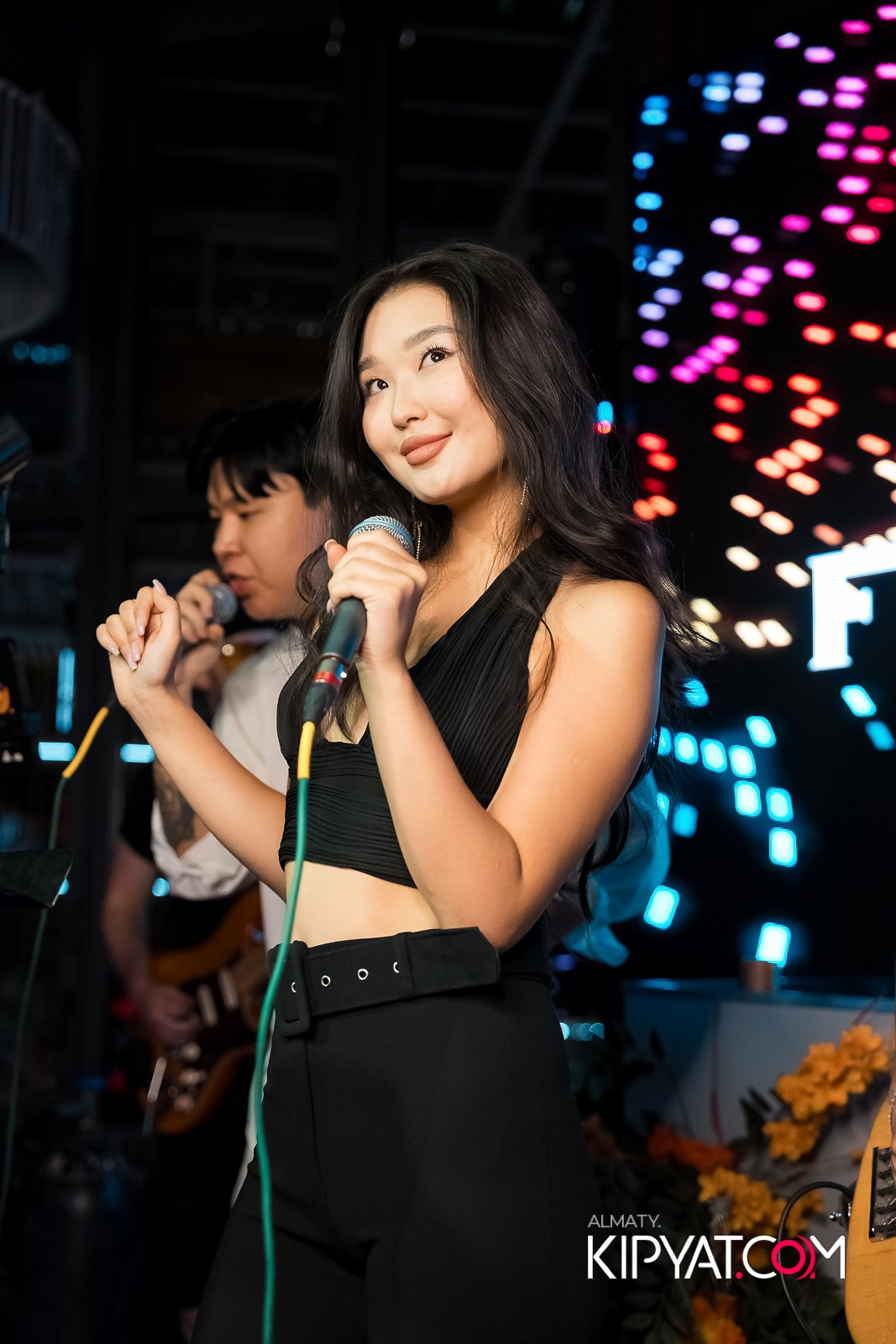 FRIENDS BAR & TERRACE. КИПЯТКОМ АЛМАТЫ!