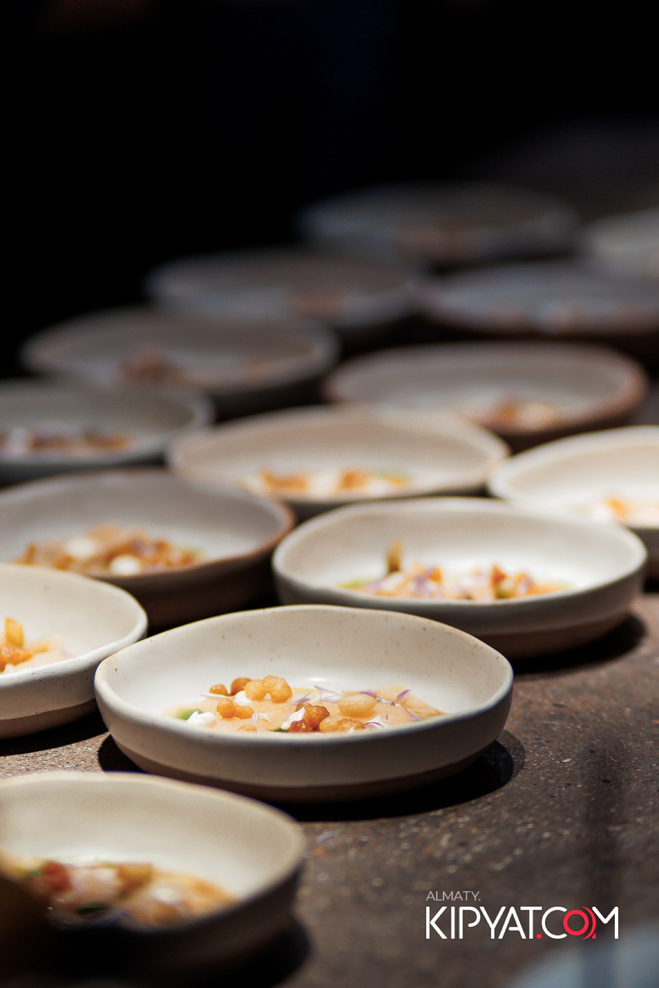 ЭКСКЛЮЗИВНЫЙ ГАСТРОНОМИЧЕСКИЙ УЖИН В 4 РУКИ В СОПРОВОЖДЕНИИ ВИН АБРАУ-ДЮРСО. КИПЯТКОМ АЛМАТЫ!