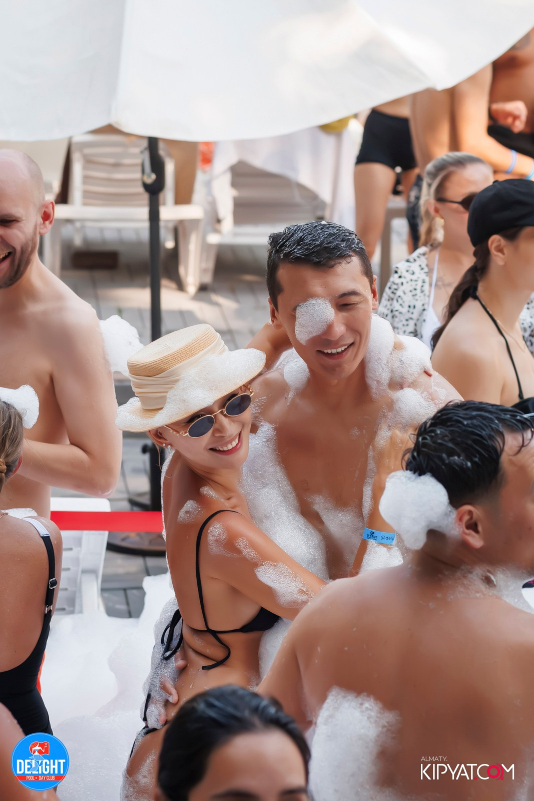 WHITE PARTY — DELIGHT POOL DAY CLUB. КИПЯТКОМ АЛМАТЫ! Фотосъемка мероприятий в Алматы