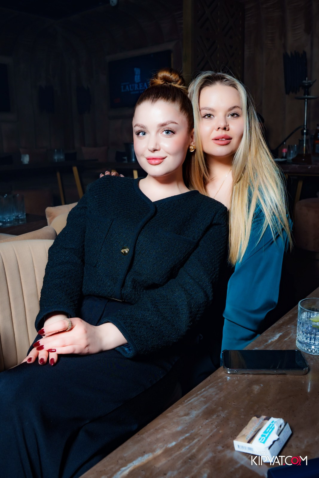 LAUREATE KARAOKE HALL. КИПЯТКОМ АЛМАТЫ!