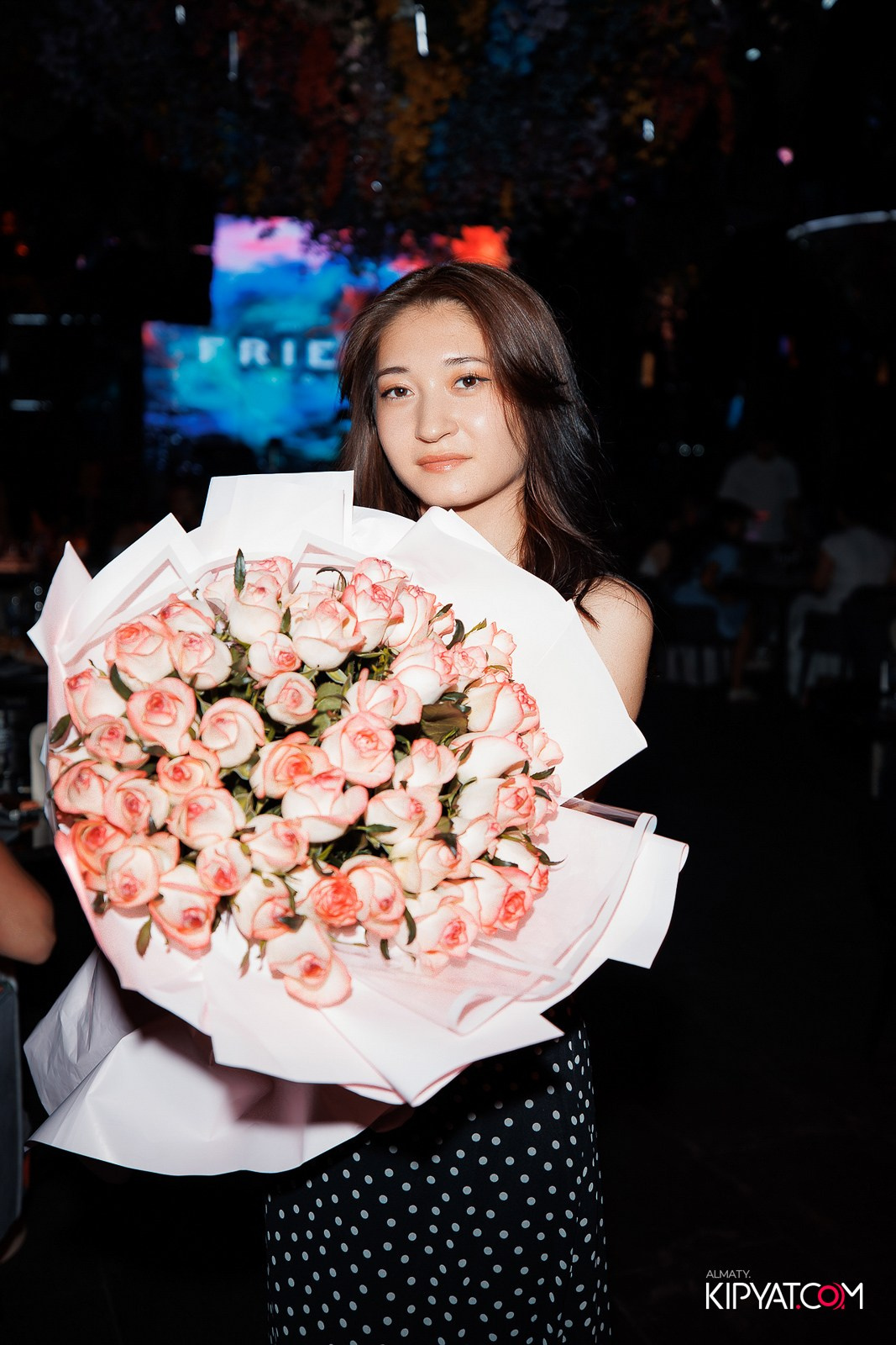 FRIENDS BAR & TERRACE. КИПЯТКОМ АЛМАТЫ!