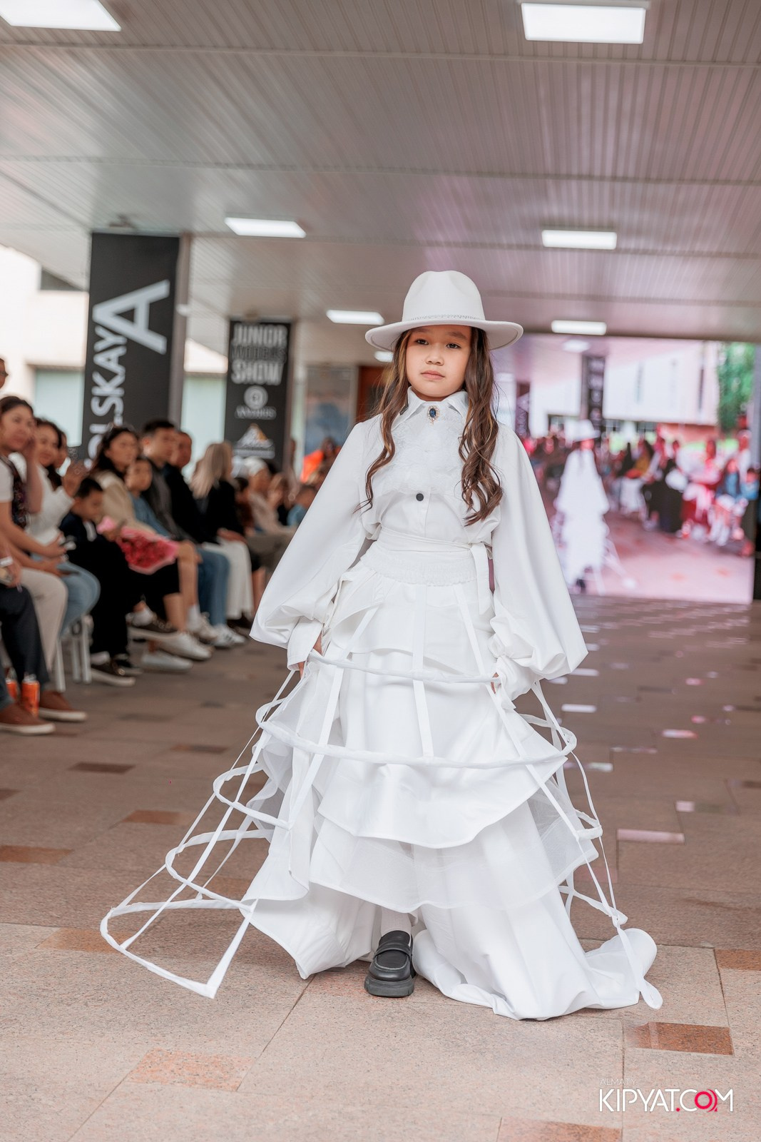 JUNIOR FASHION SHOW. КИПЯТКОМ АЛМАТЫ!