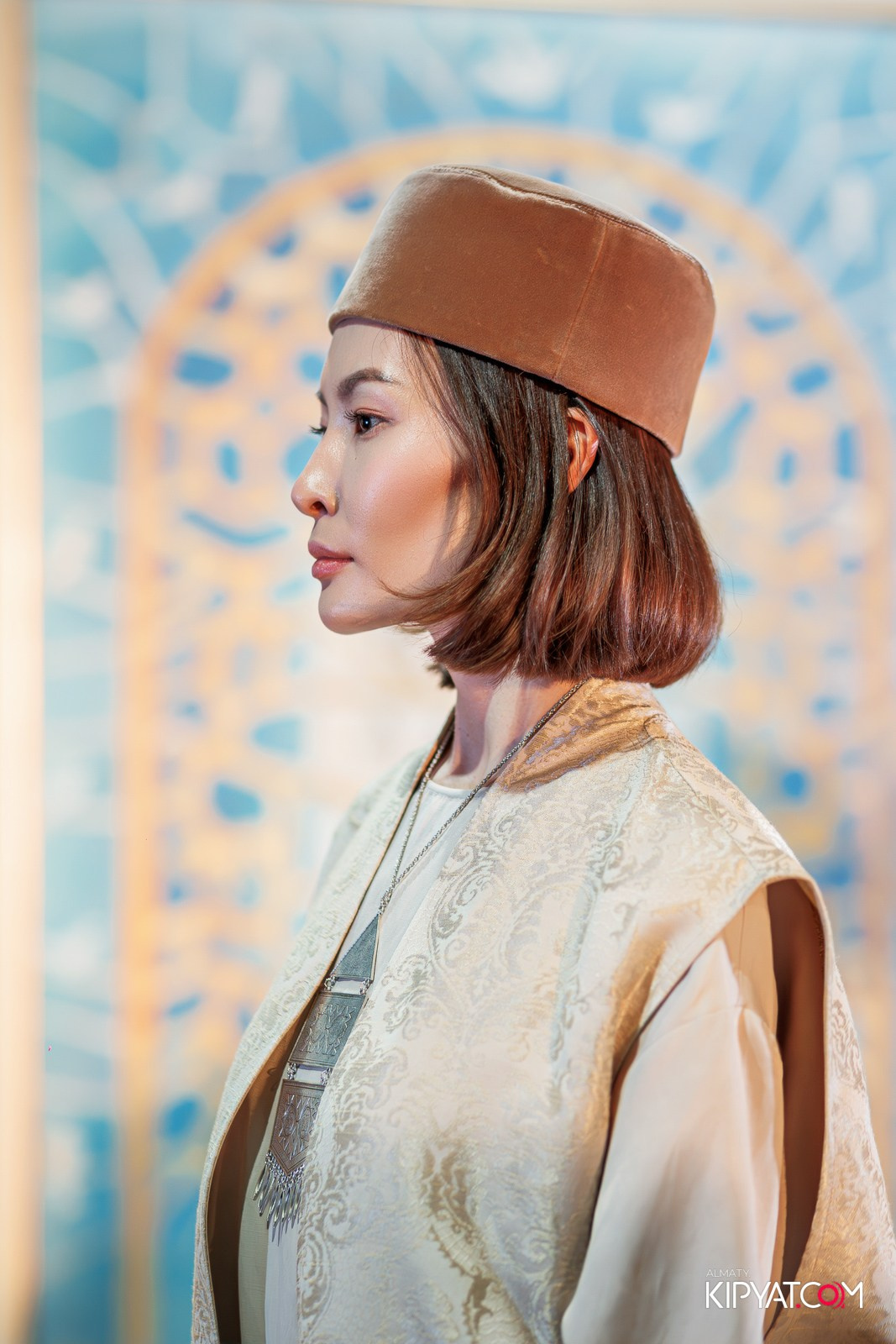 FASHION ПОКАЗ, КАЗАХСКОЙ НАЦИОНАЛЬНОЙ ОДЕЖДЫ. КИПЯТКОМ АЛМАТЫ!