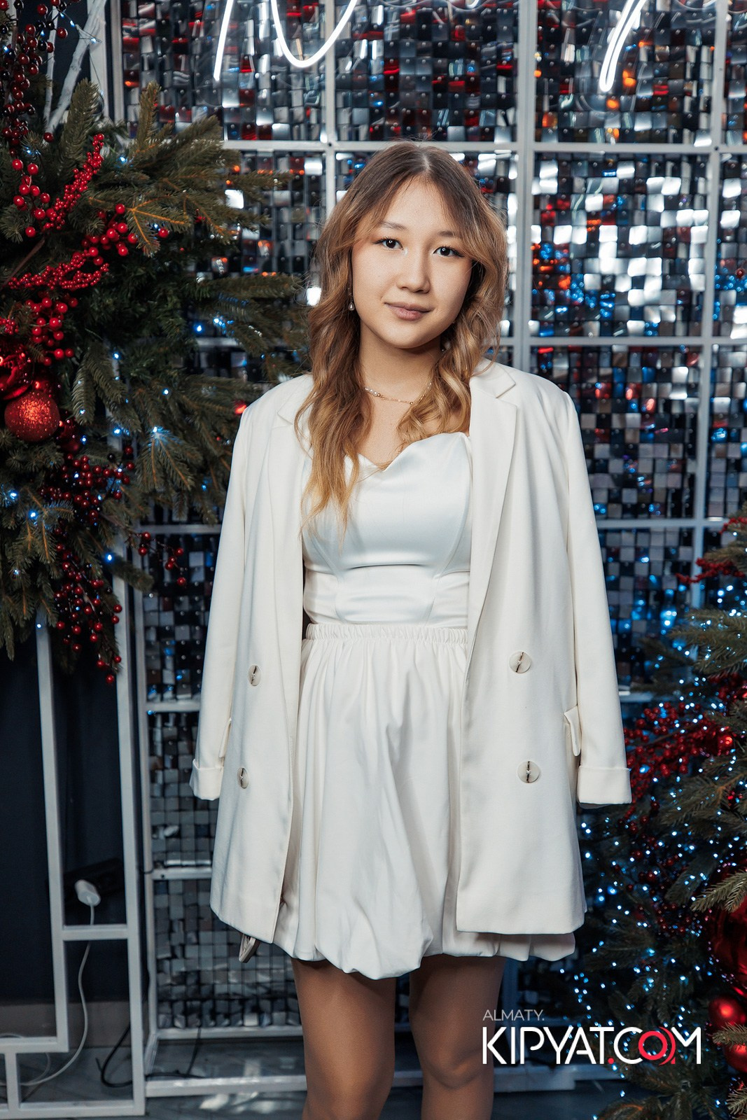 FRIENDS BAR & TERRACE. КИПЯТКОМ АЛМАТЫ!