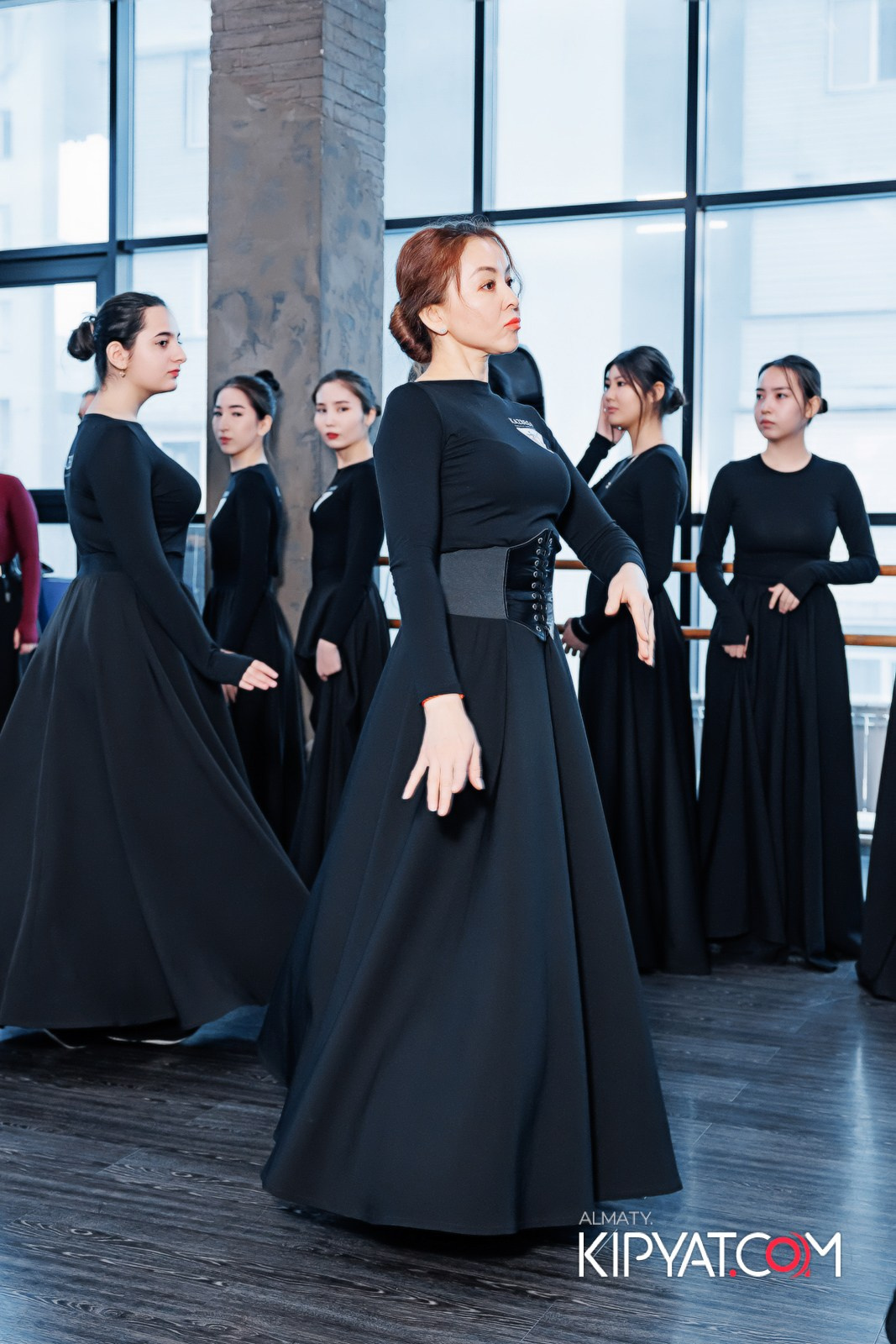 BLOCKBUSTER ТАНЦЕВАЛЬНАЯ АКАДЕМИЯ. КИПЯТКОМ АЛМАТЫ!