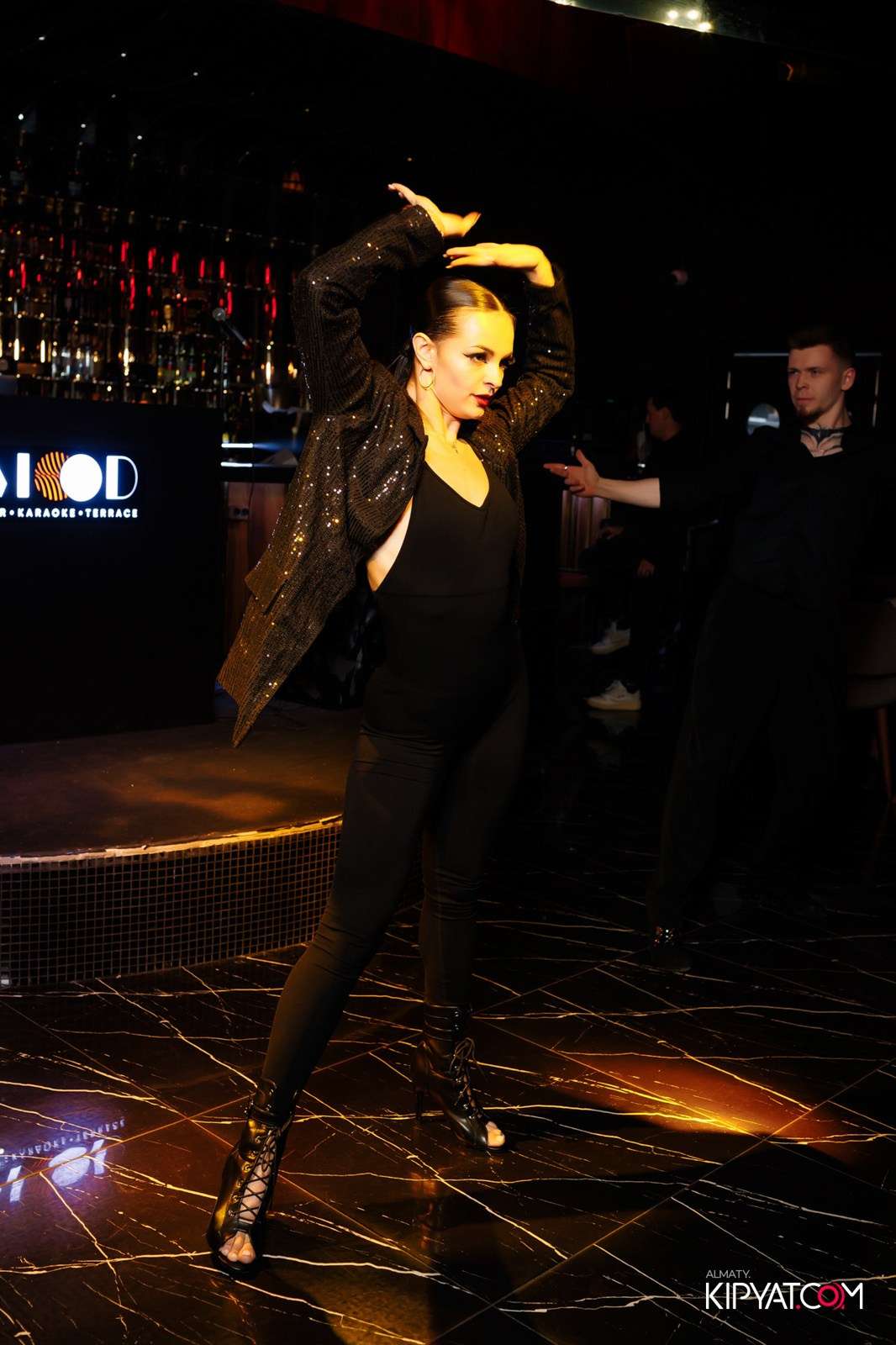 MOOD KARAOKE & TERRACE. КИПЯТКОМ АЛМАТЫ!