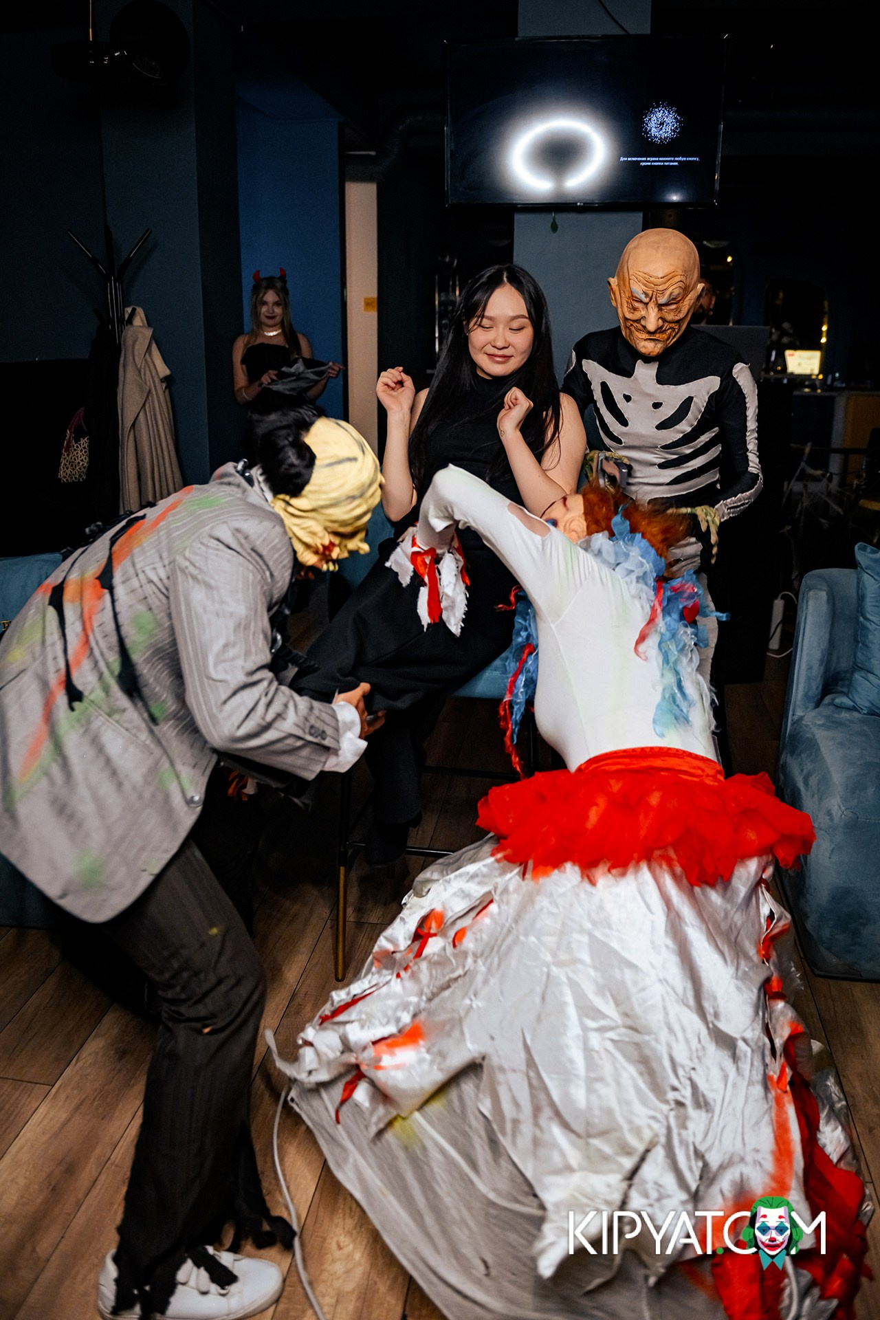 LOKO BAR. КИПЯТКОМ АЛМАТЫ!