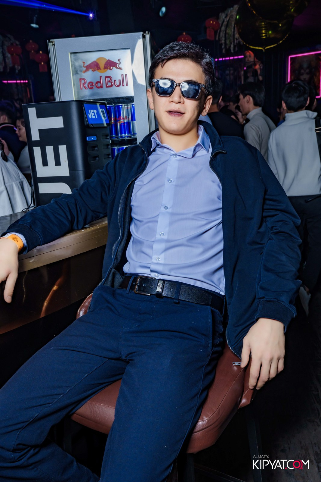 UYAT EMES BAR. КИПЯТКОМ АЛМАТЫ!