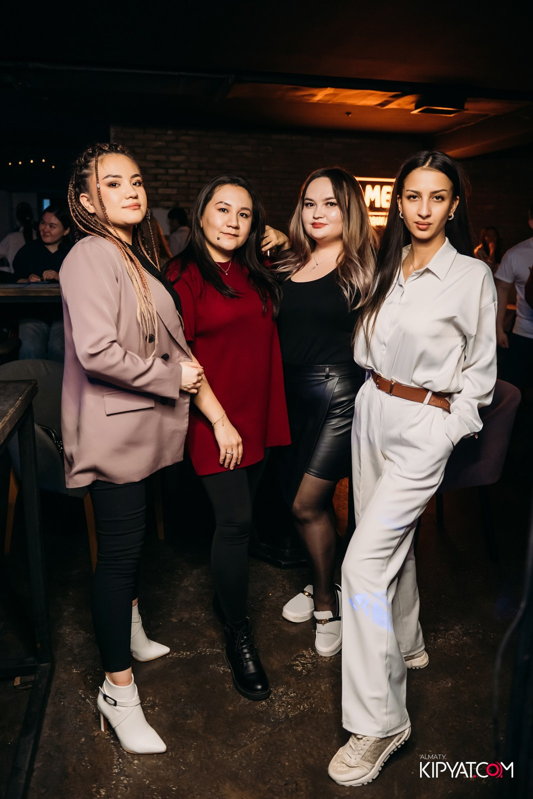 МУЗЫКАЛЬНОЕ ЛОТО В HIT RETRO. КИПЯТКОМ АЛМАТЫ!