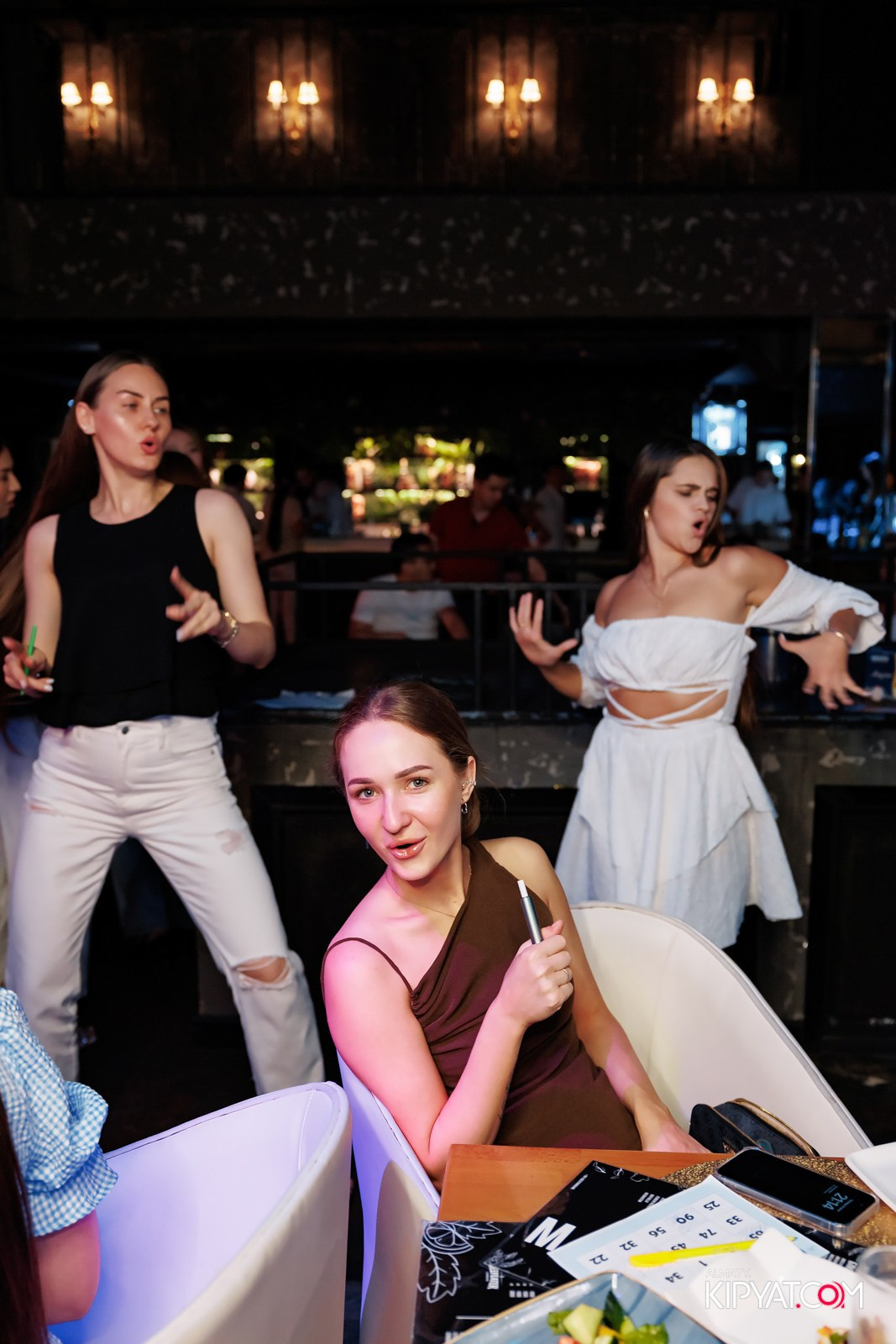 МУЗЫКАЛЬНОЕ ЛОТО В HIT RETRO. КИПЯТКОМ АЛМАТЫ!