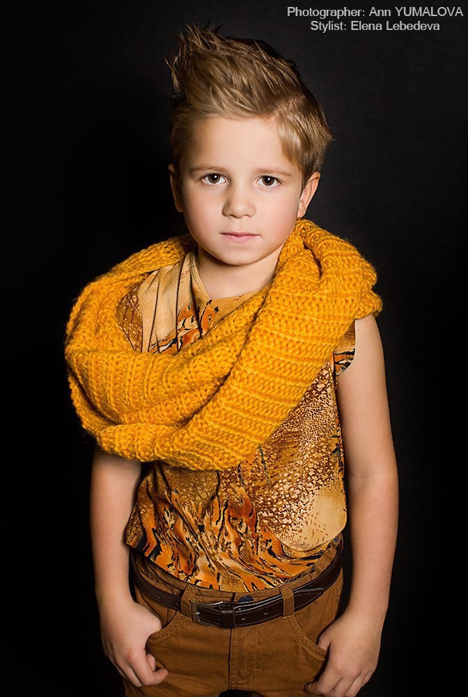 Детский портрет. Женский фотограф в Санк-Петербурге и Москве — фотосессия девушки в студии, портрет, фотосъемка