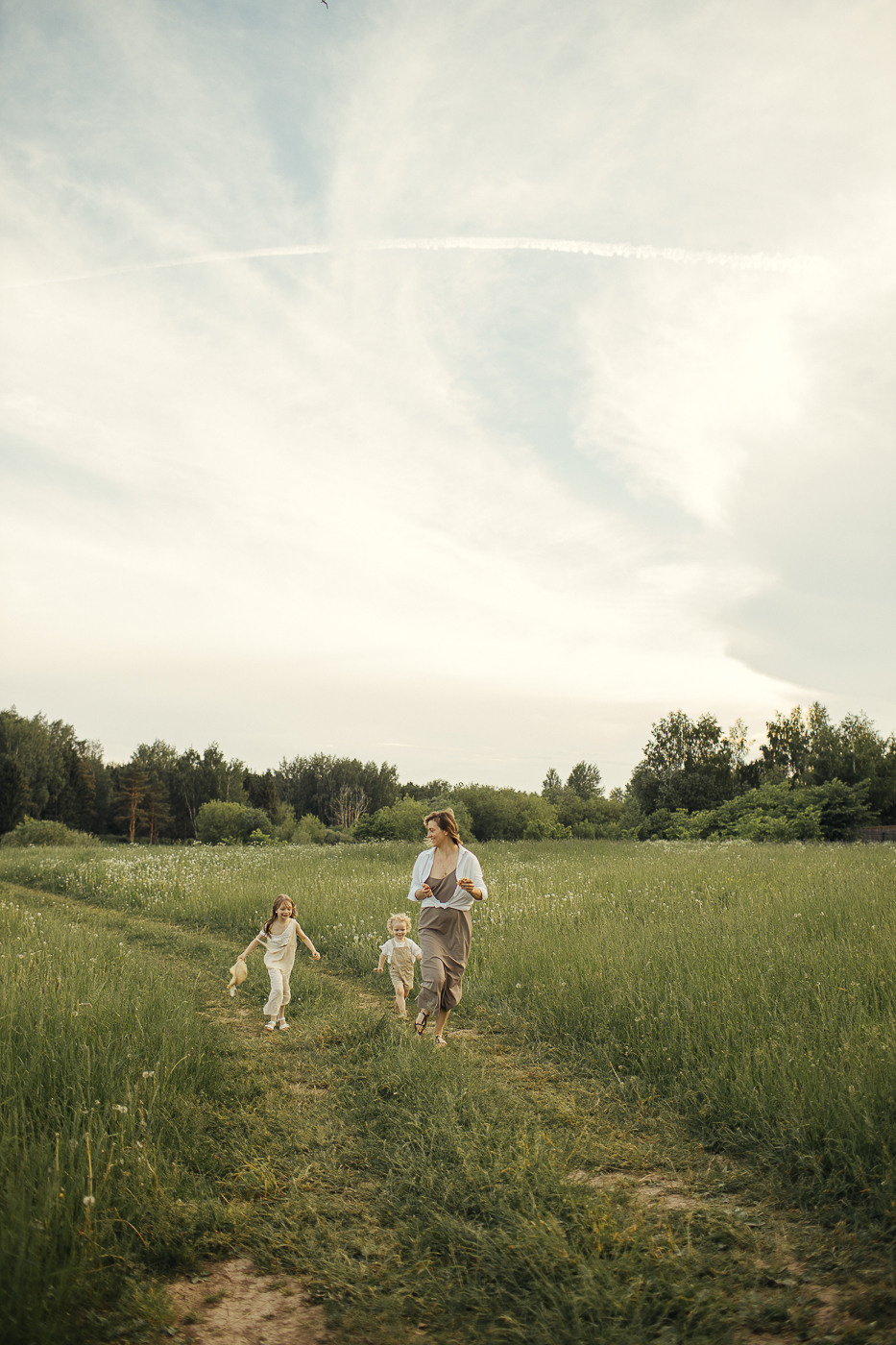 Таня, Мира, Матвей. Главная