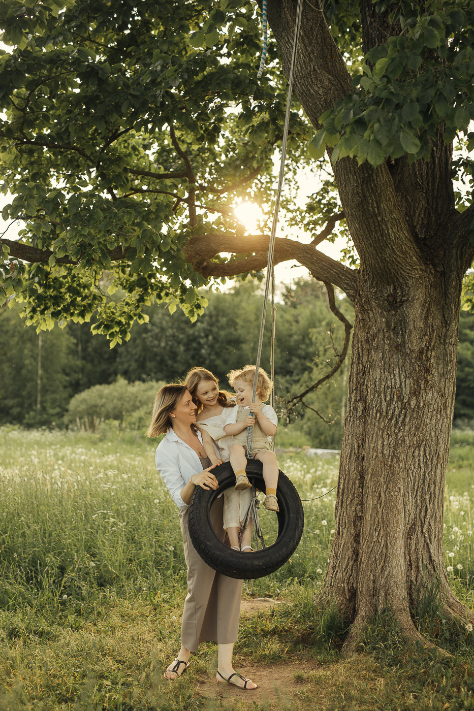 Таня, Мира, Матвей. Главная