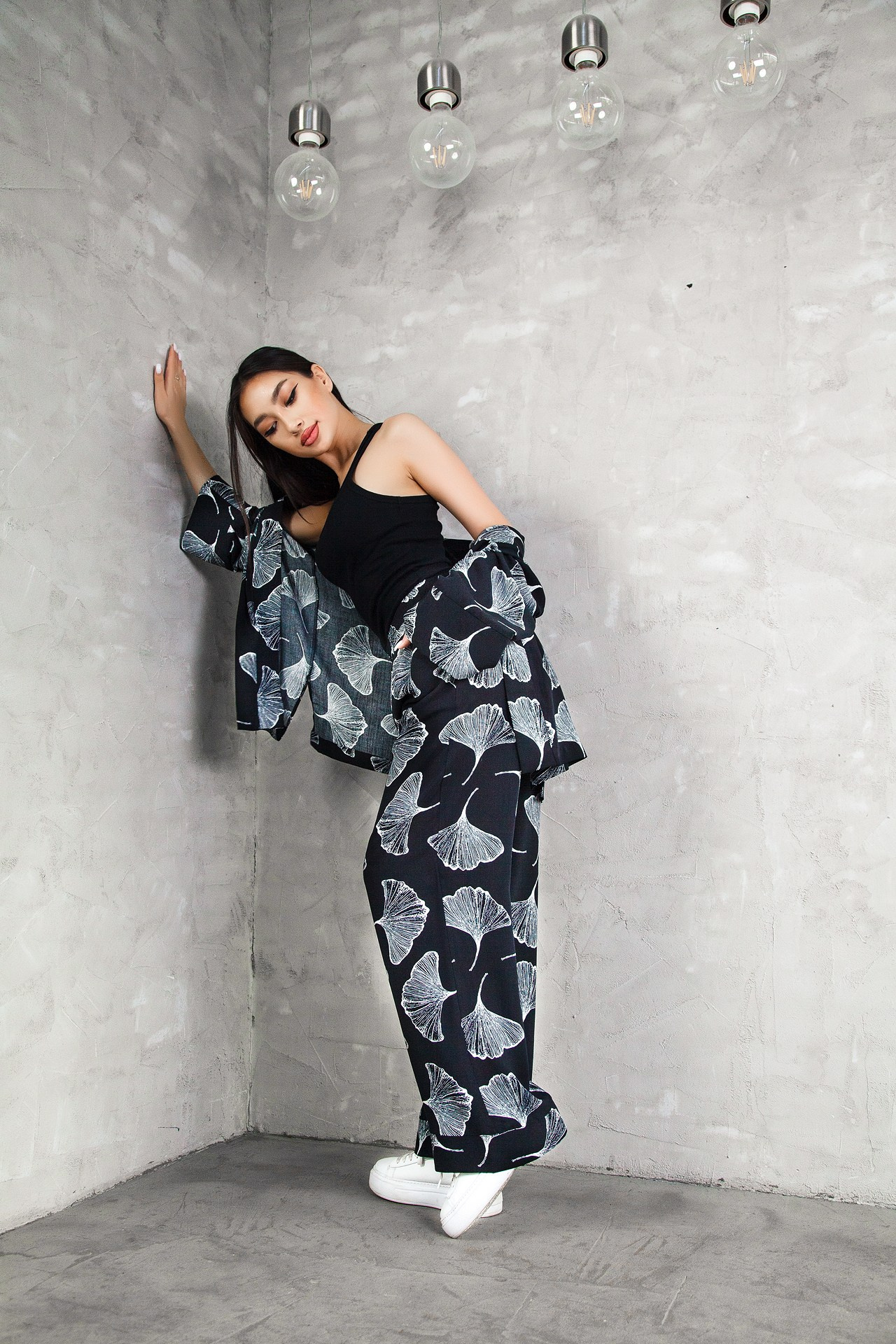 Реклама женской одежды. Натан Супервайзер по Продакшену