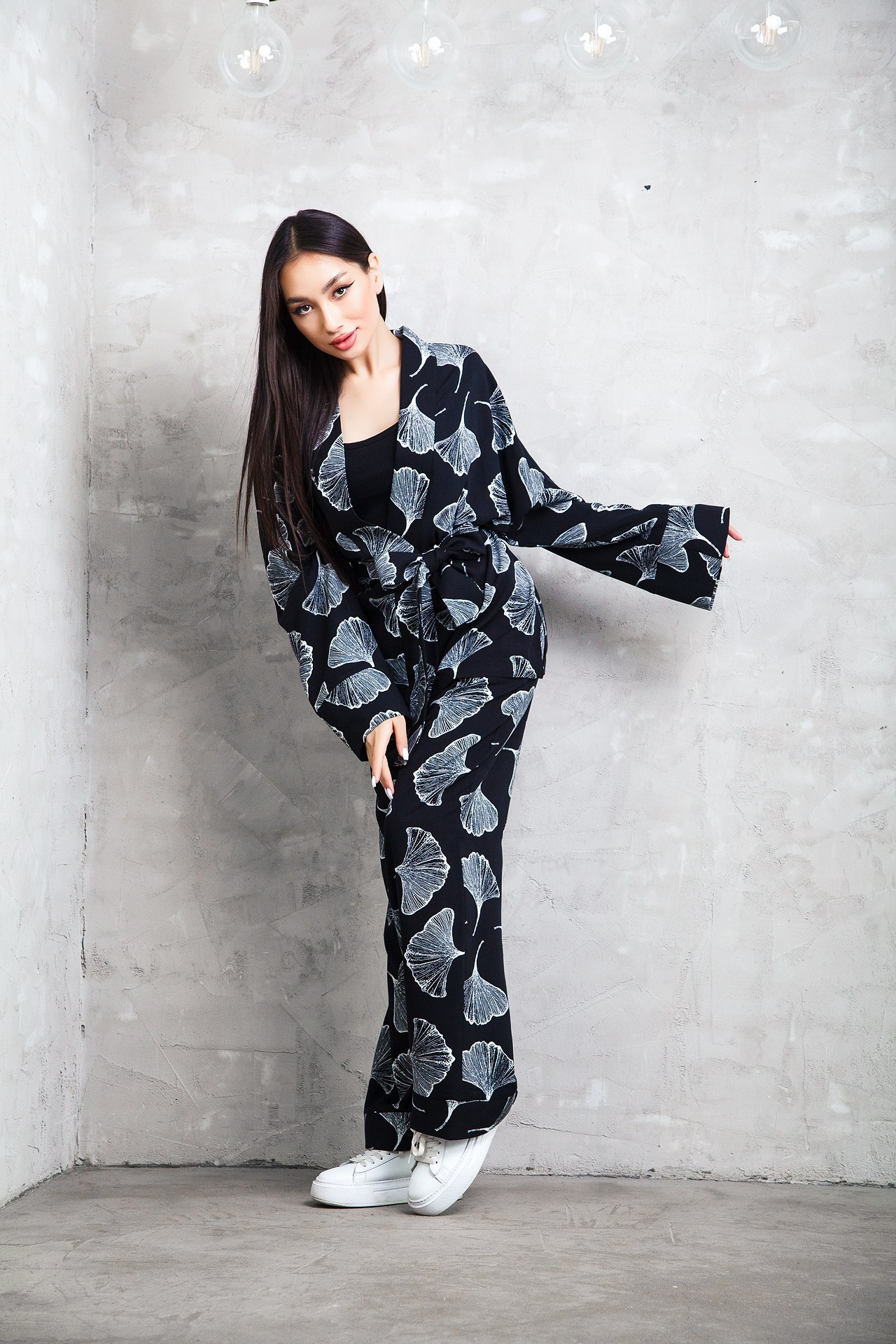 Реклама женской одежды. Натан Супервайзер по Продакшену