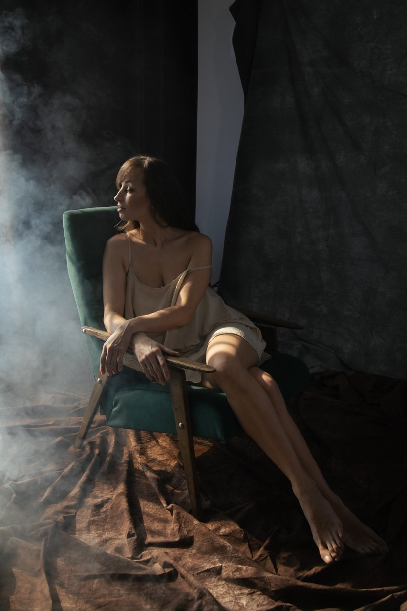 Творческий женский портрет. Фотосъёмка в студии. Арт-фотограф. Фотосъемка, авторские принты для интерьера