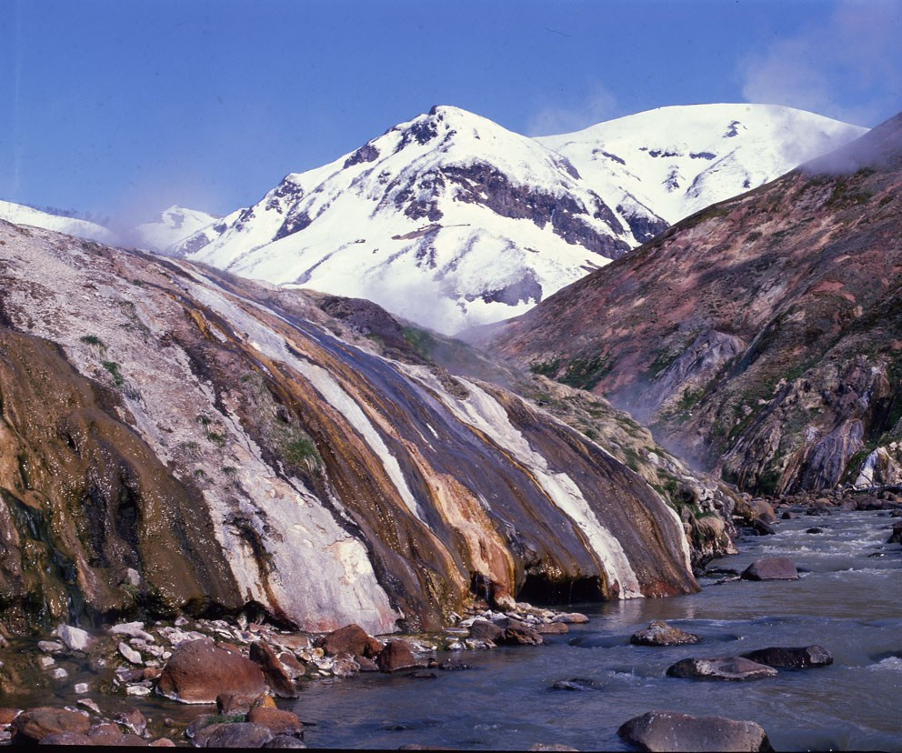 Часть центрального термального поля. Правый берег Гейзерной