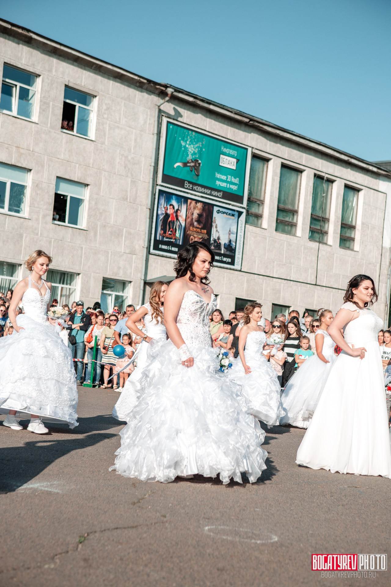 ПАРАД НЕВЕСТ — 2019. Профессиональный фотограф в Мценске и Орловской области