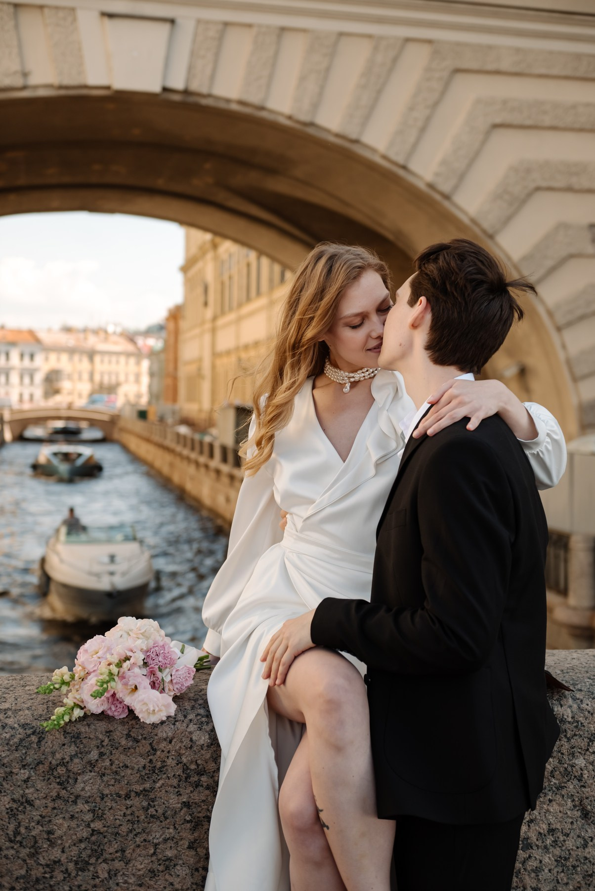 Прогулка у Эрмитажа. Свадебный и сеейный фотограф в Санкт-Петербурге Елена Худякова