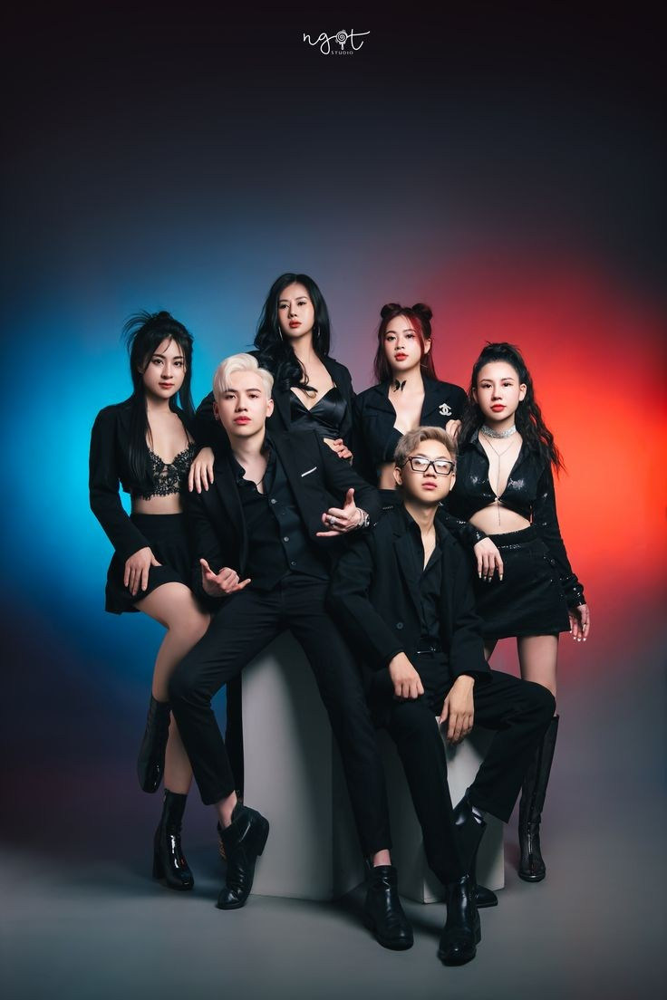 Рефы для групповых фото в студии