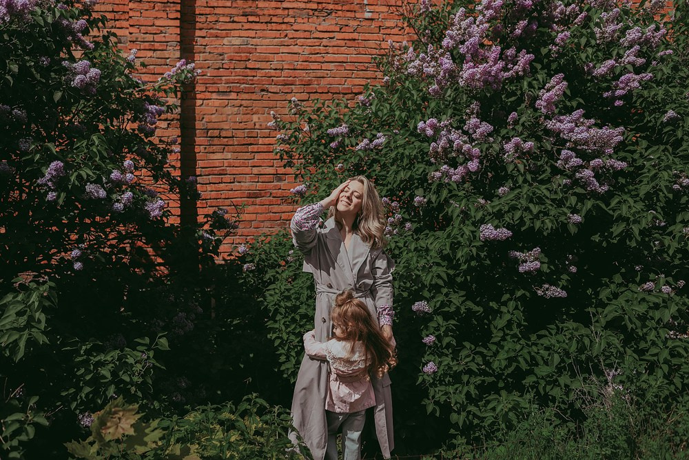 Мама и дочка в сирени!). Катя Сидор — фотограф в Москве