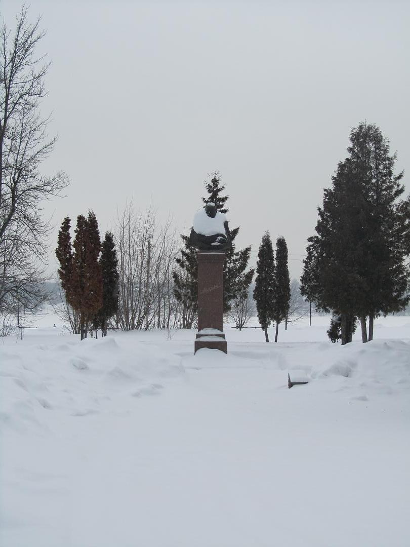 Бюст Островского