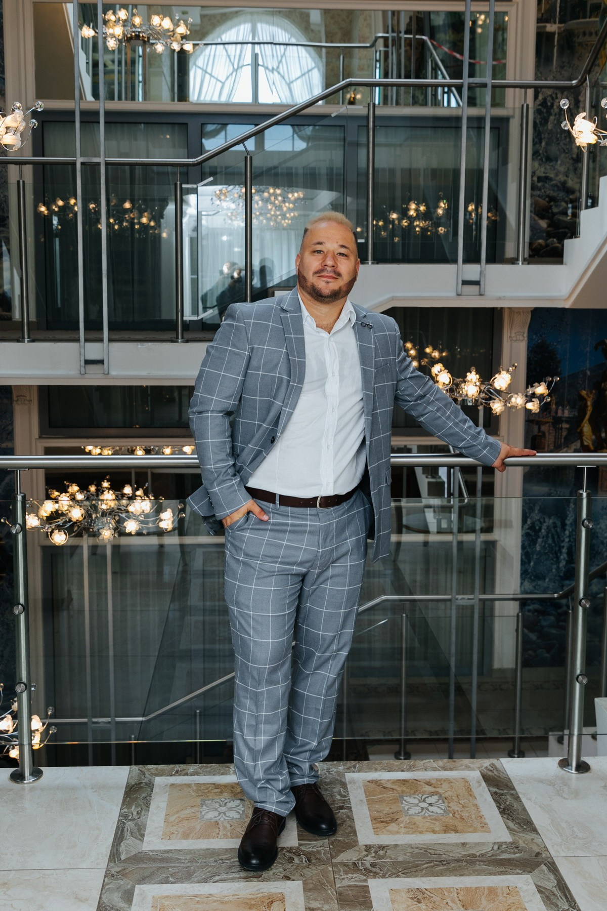 Свадебная регистрация и микропрогулка в Петергофе. Фотограф крещение венчание в Петербурге! Помогает подобрать храм и посоветовал душевного батюшку в СПб