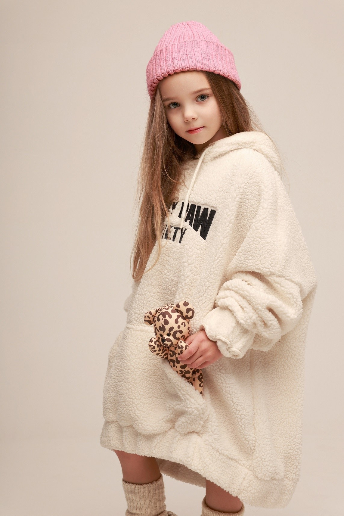 Соня Володина. Съёмка одежды для маркетплейсов и брендов Morozova Production