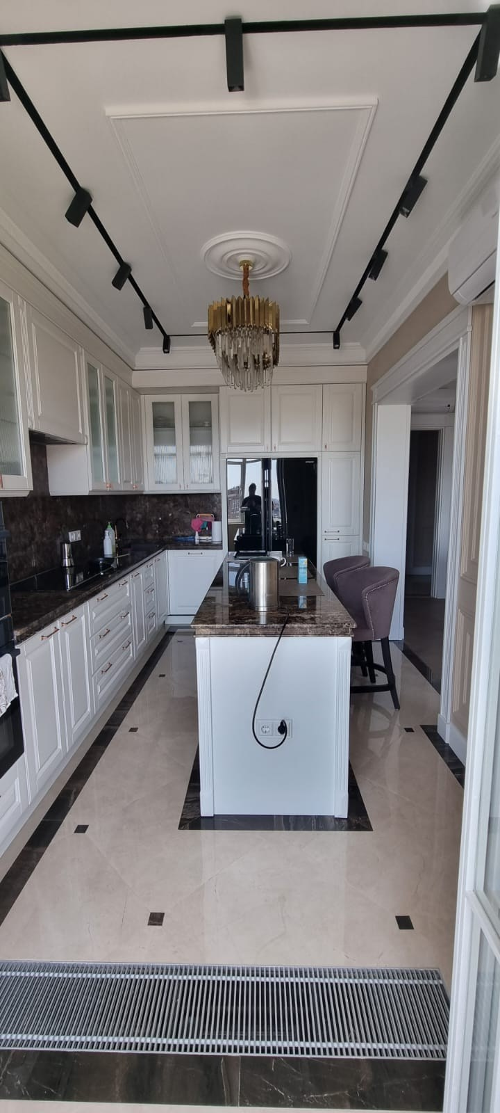 МЕБЕЛЬ. Студия дизайна интерьера в Москве Калараш Александр