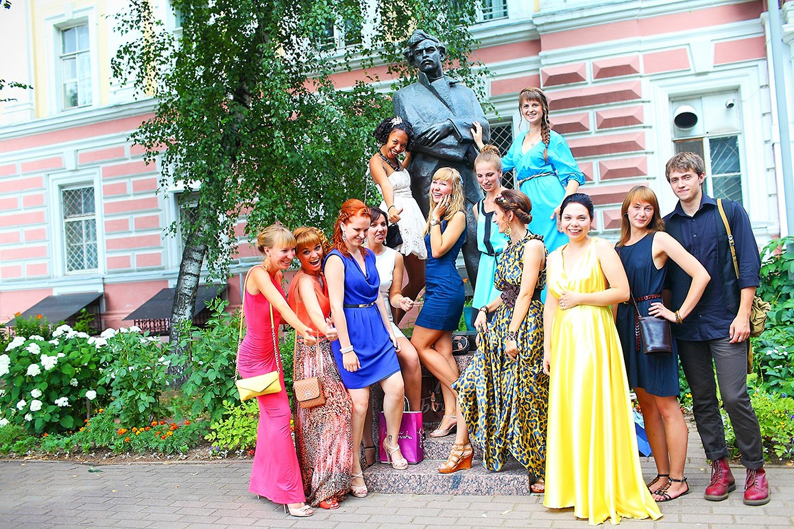 Портфолио фотографа на съемку выпускных. Свадебный и репортажный фотограф в Ярославле и Санкт-Петербурге Роман Микрюков