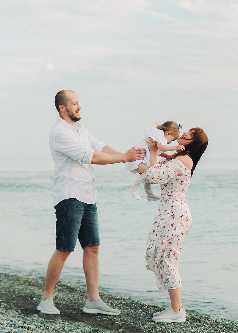 счастливая семья в адлере