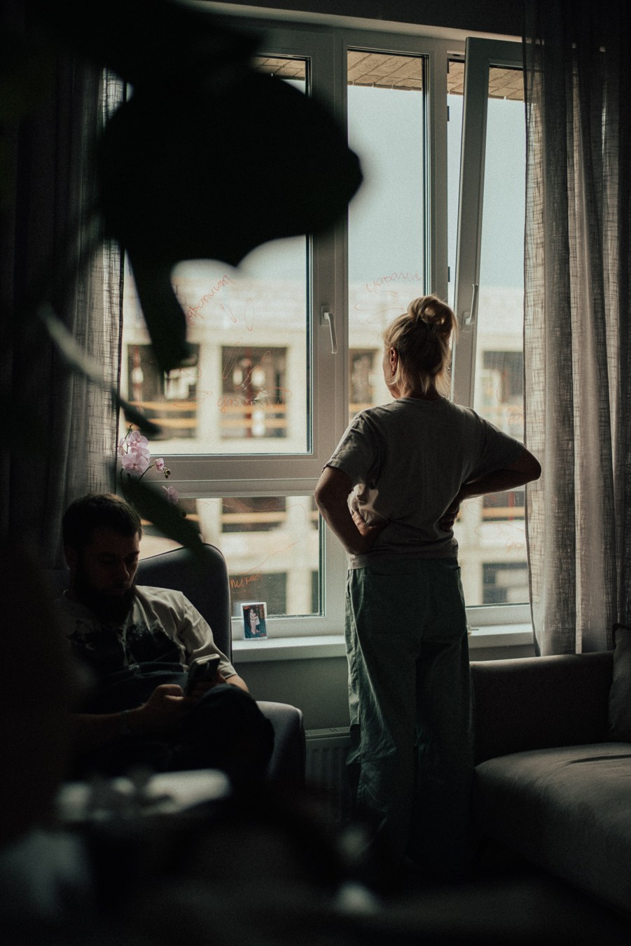 Саша, Катя, Мирослава и бабушка | дома