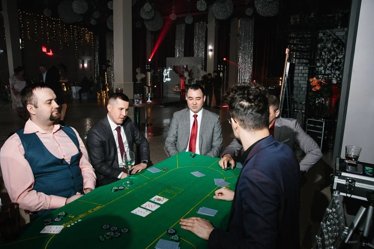 Tolya & Nastya. Шумега Василий — амбассадор вайбовых вечеринок