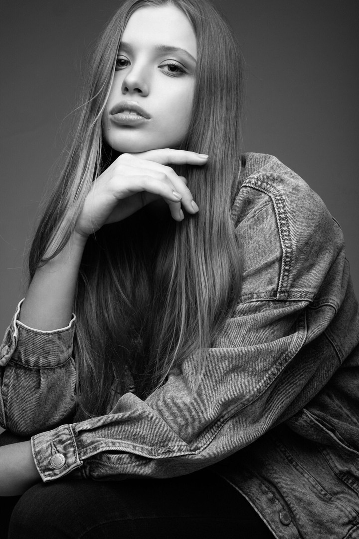 YANA E. THE FAME MODELS