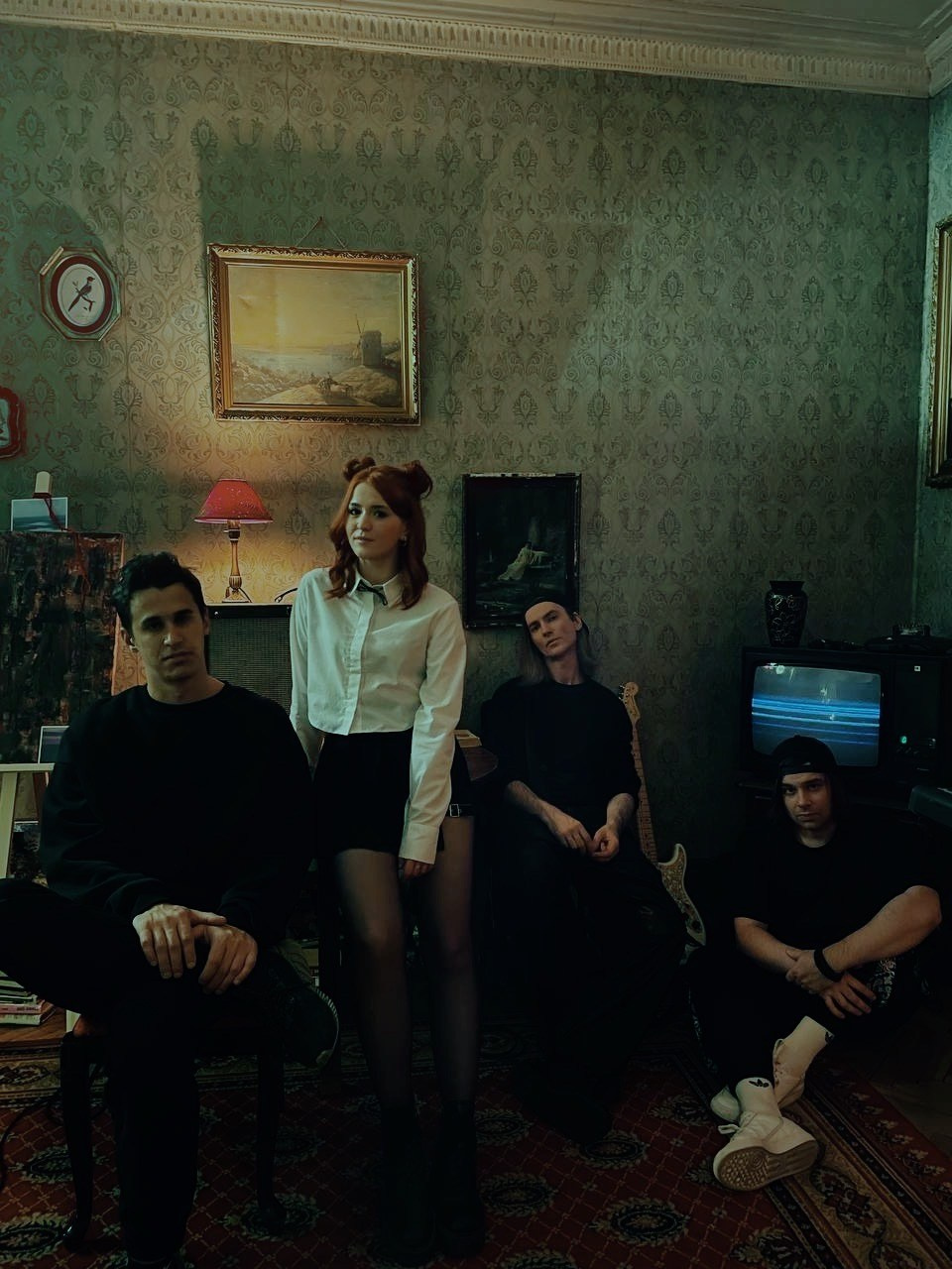 Группа ØMUTØM