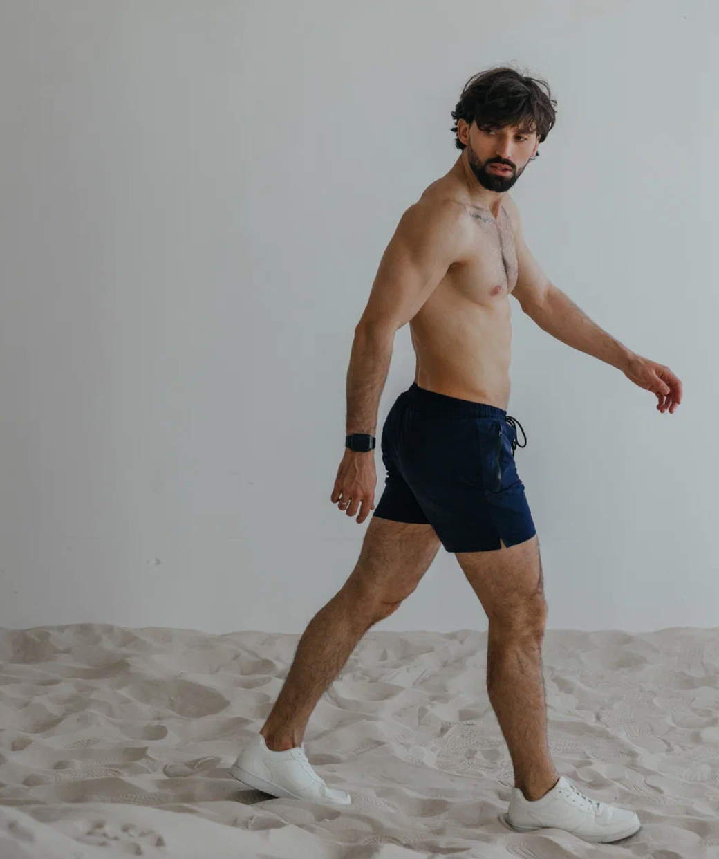 Максим, 175 см, 46-48 р-р. KED Production — продакшн из СПб. Создаём фото, видео и контент, который помогает брендам и селлерам продавать больше