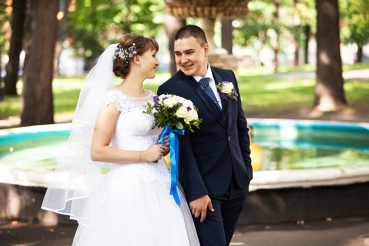 Свадебные фотографии с видами Москвы
